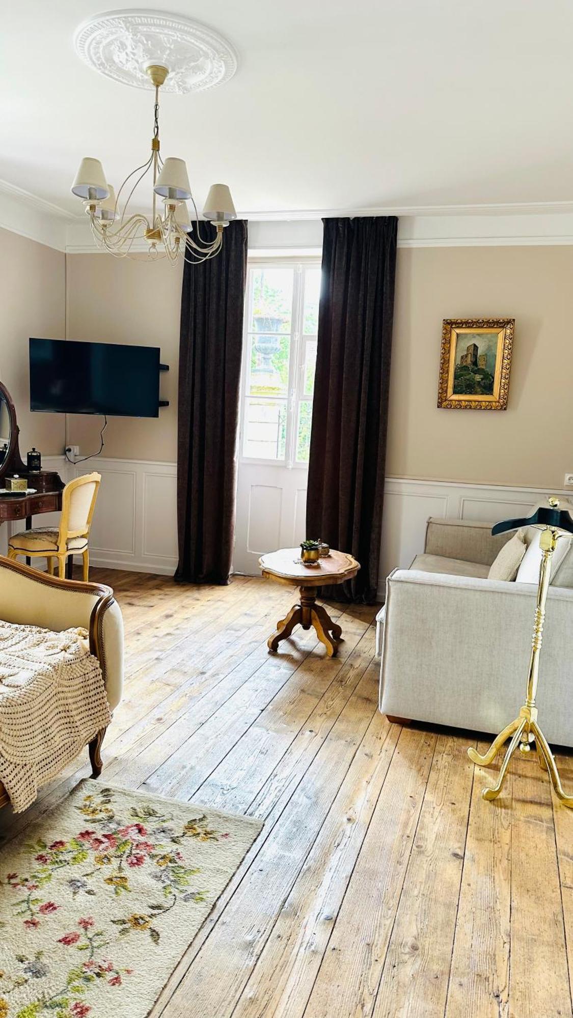 Verriere Du Chateau Burrus Apartment